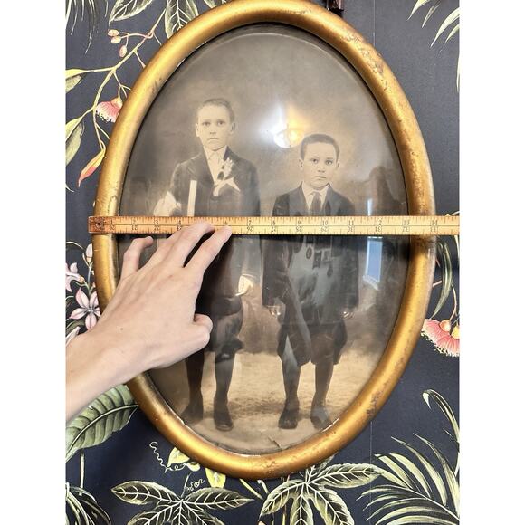 Antique Convex Bubble Glass Oval Picture Frame Two Boys Communion Gold Wood - Picture 6 of 6